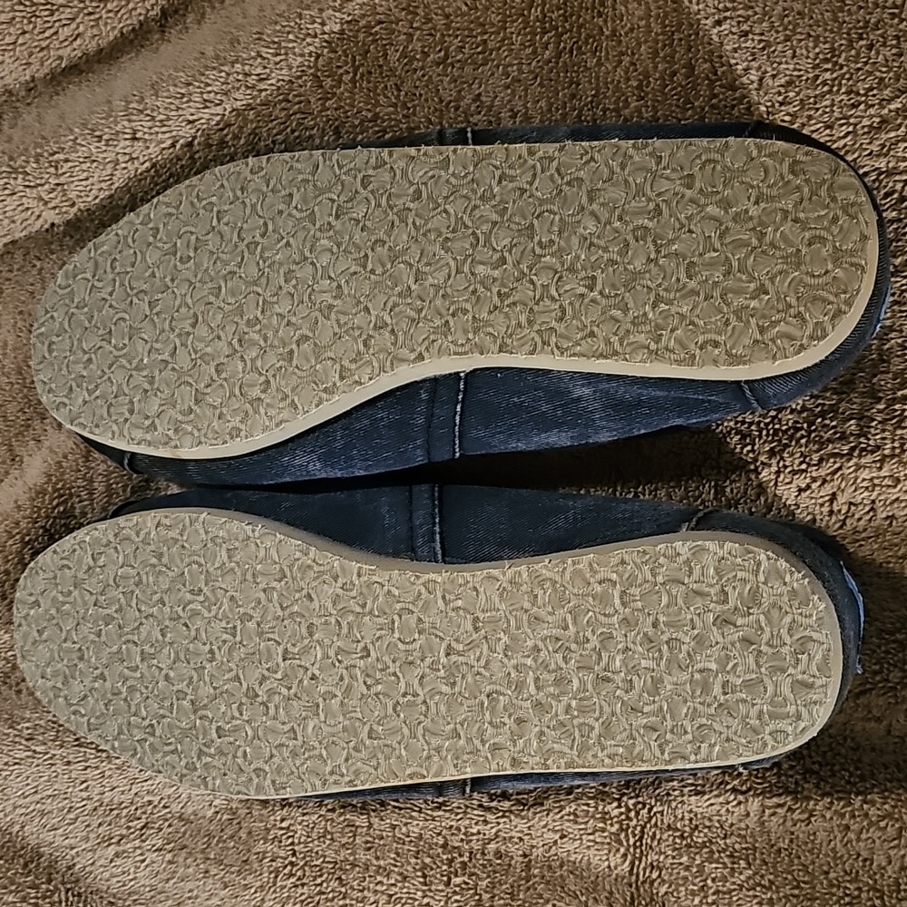 NWOT TOMS Navy Casual Slip-Ons, Size 10 - Picture 3 of 3